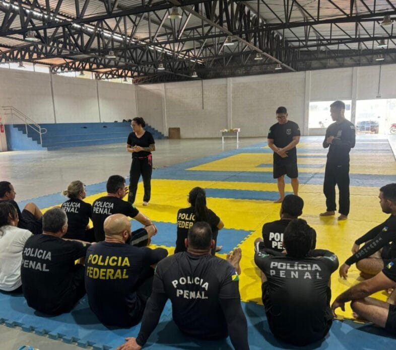 Curso de Defesa Pessoal e Técnicas Gerais é ministrado para servidores penais de Rondônia