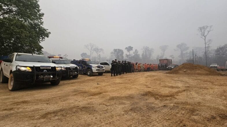 Governo de RO reforça efetivo no combate as queimadas criminosas no Parque Guajará e Soldado da Borracha