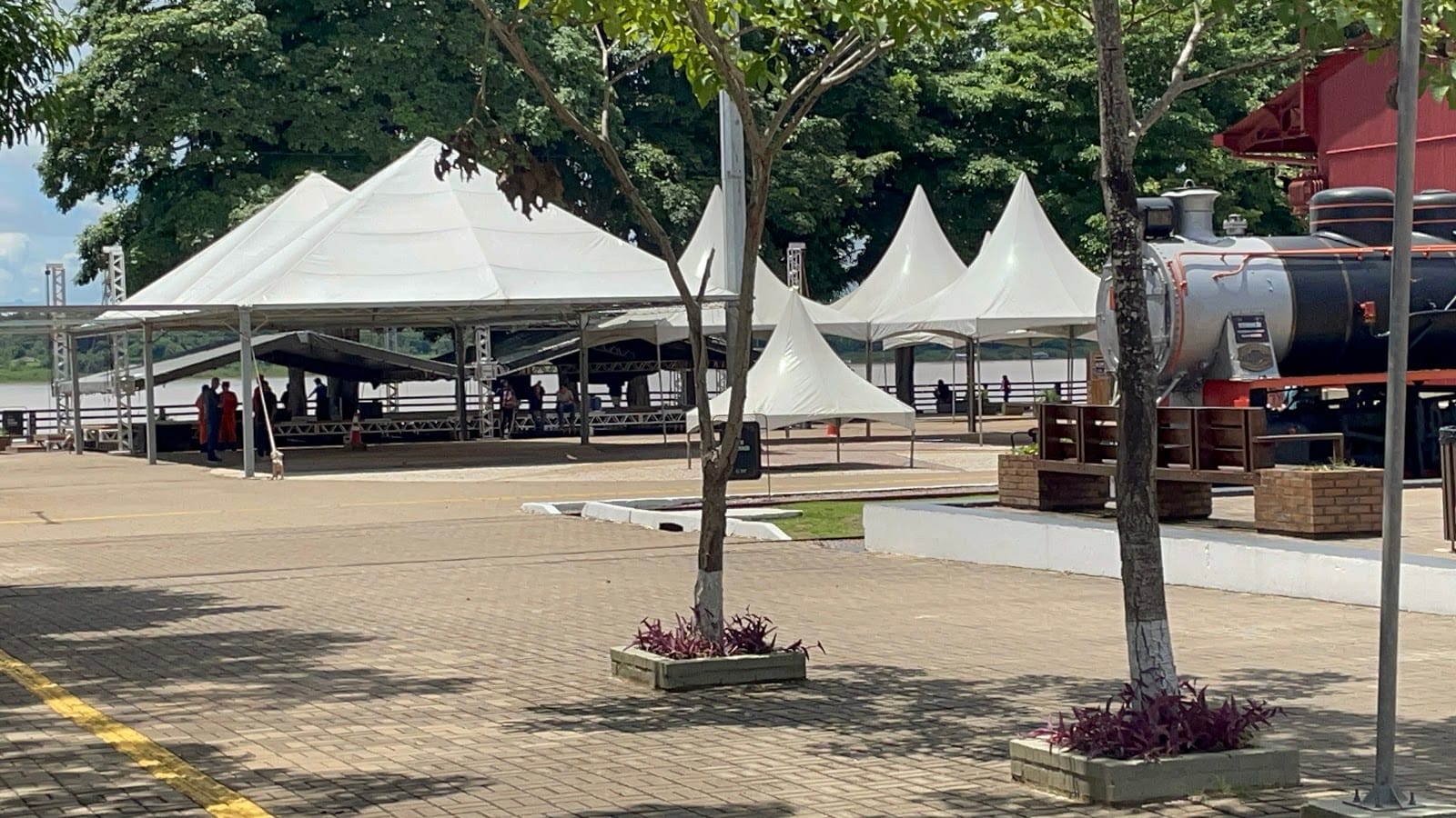 EFMM: Porto Velho se prepara para posse do prefeito Léo Moraes, vice Magna dos Anjos e 23 vereadores no dia 1º de janeiro