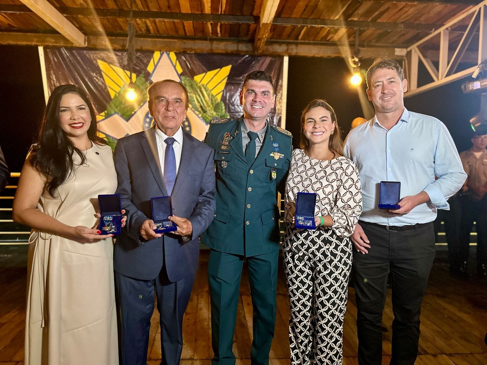 Deputada Federal Cristiane Lopes é homenageada com Medalha Mérito da Comunicação Social da Polícia Militar de Rondônia