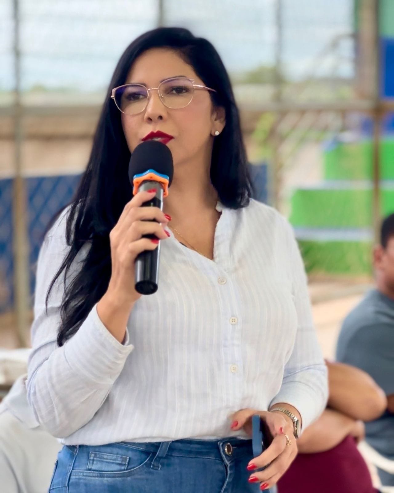 Inédito: Cristiane Lopes leva internet gratuita para moradores de Extrema, em Porto Velho