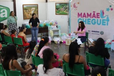 Governo de RO entrega kits natalidade a gestantes em Nova Califórnia, na Ponta do Abunã