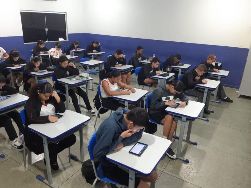 Governo de RO aplica simulados da Plataforma Diálogos para monitorar aprendizagem no ensino fundamental