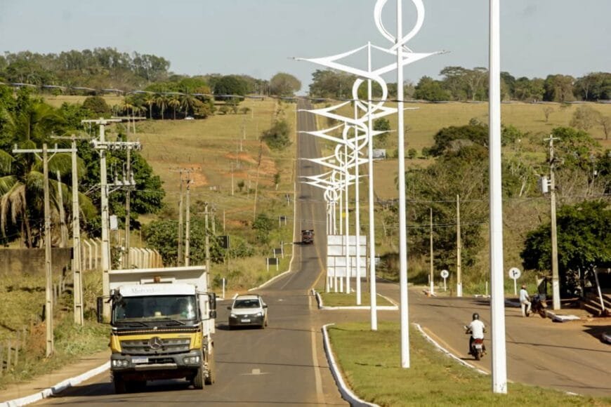 Mais de R$ 310 milhões em investimentos do governo de RO garantem 84 km de asfalto e infraestrutura completa na RO-370