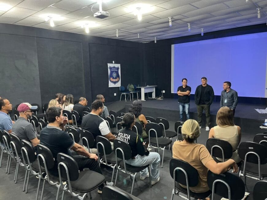 Servidores ampliam conhecimentos em gestão jurídica, operacional e tecnológica, em Rolim de Moura