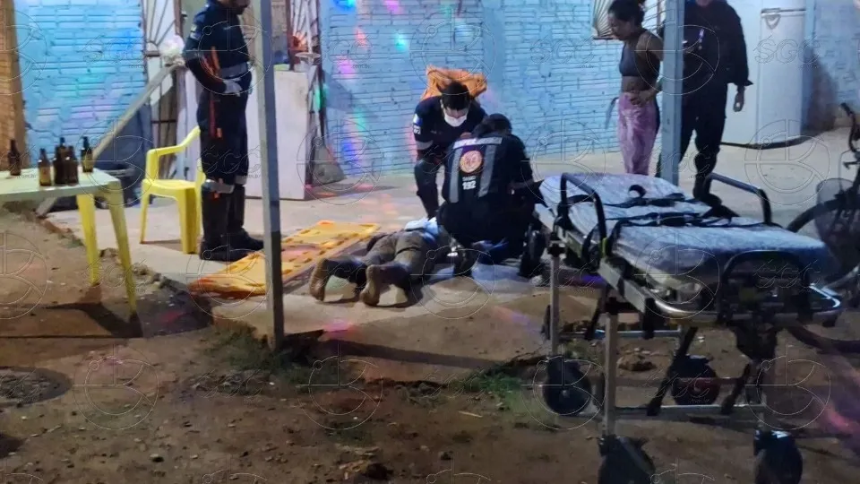 Homem de 62 anos é esfaqueado pelo genro e pede ajuda em bar na Zona Leste