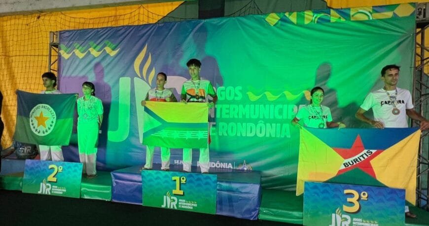 Competições de capoeira reúnem atletas de nove municípios no JIR 2025 em Ji-Paraná