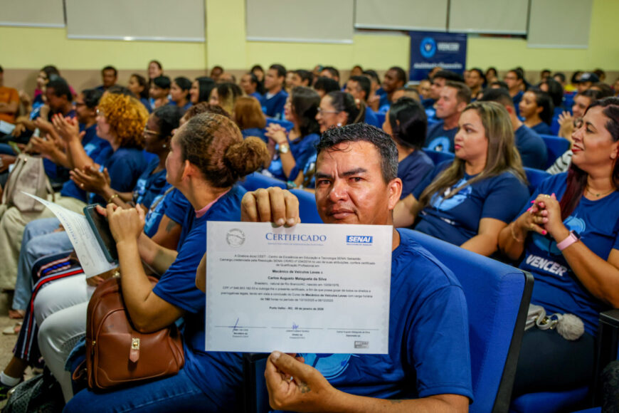 Mais uma remessa de kits profissionais do programa Vencer é entregue pelo governo de RO para 126 concluintes