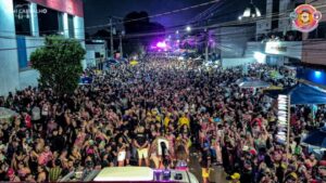 Veja as fotos: BVQQ celebra 46 anos e transforma o Centro em um mar de foliões