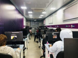 Inscrições para cursos na Escola Móvel de Informática estão abertas até domingo (22), em Porto Velho