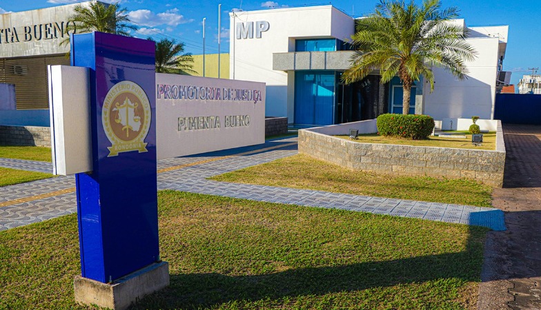 Justiça condena grupo que invadiu casa do deputado Jean Mendonça e fez família refém em Rondônia