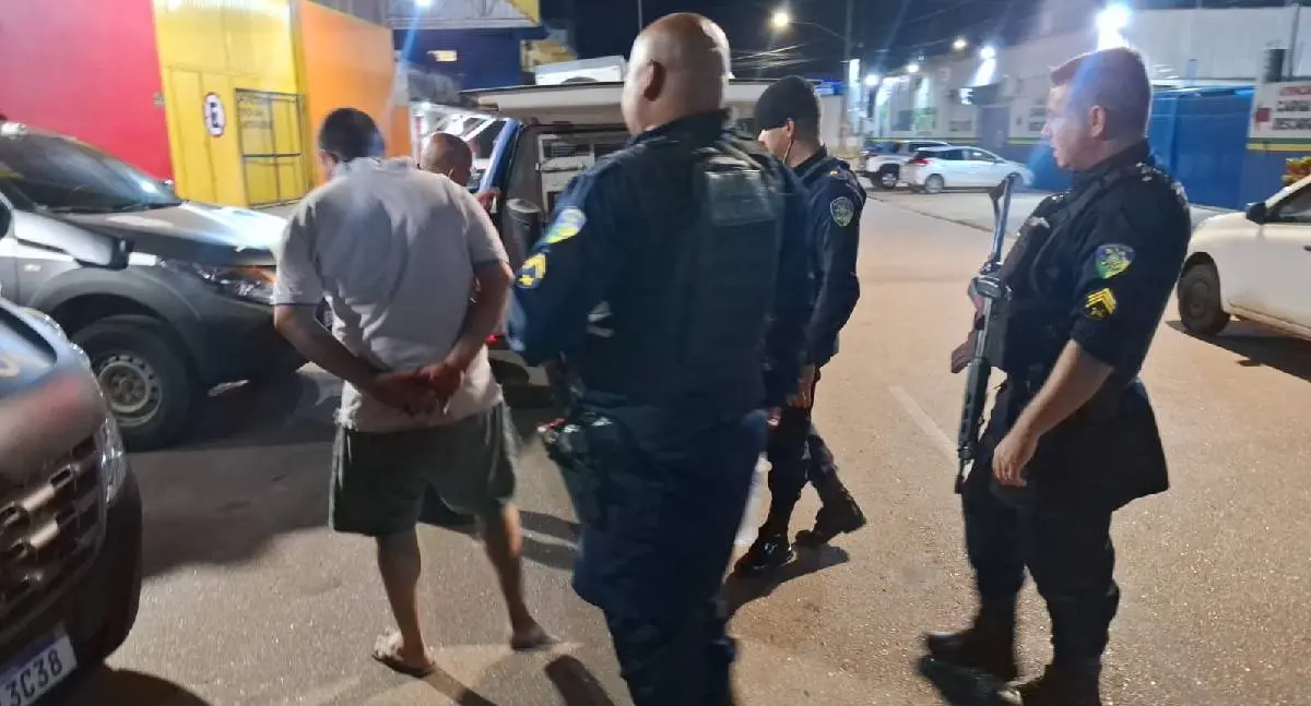 Homem é preso após agredir irmã durante discussão por vaga de garagem em Porto Velho