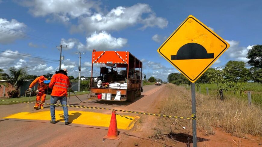 Manutenção e nova sinalização reforçam investimento do governo de RO na trafegabilidade entre as rodovias 486 e 133