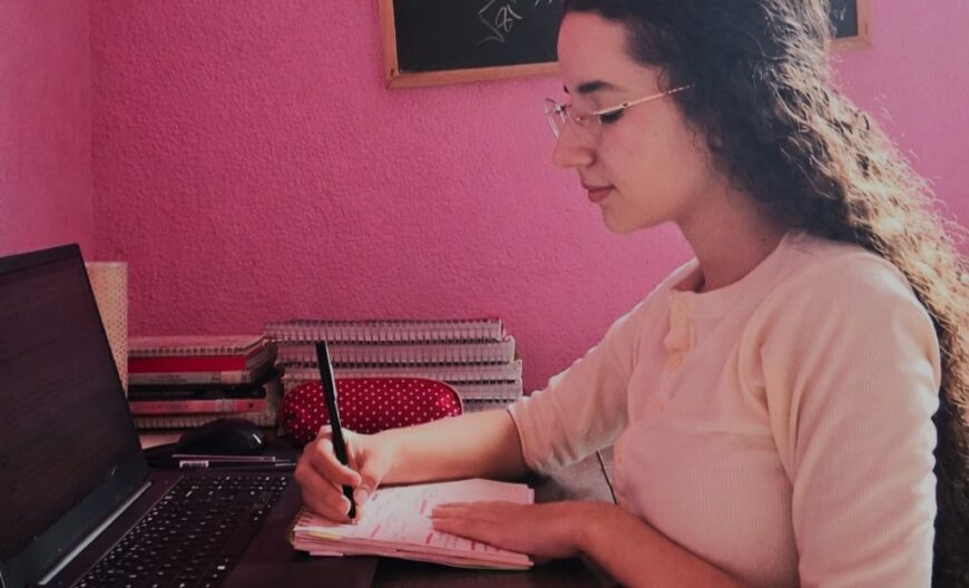 Estudante formada pela Mediação Tecnológica conquista vaga em Medicina na Universidade Federal de Rondônia