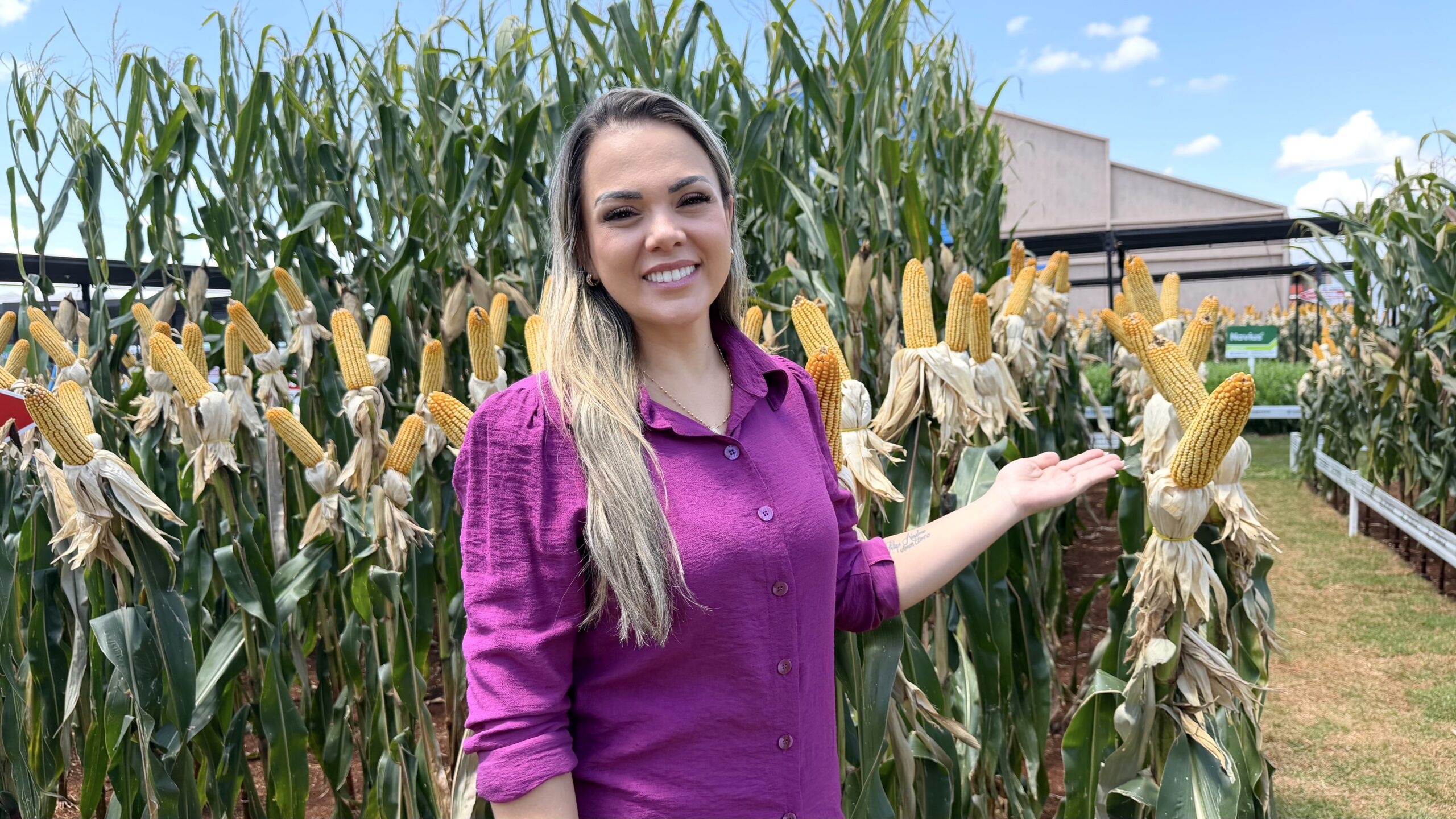 Cláudia de Jesus fortalece a Aspron de Jaru com novos implementos agrícolas