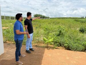 Vereador Adalto cobra solução e denuncia abandono de cemitério em União Bandeirantes