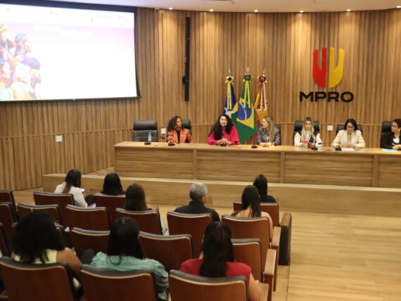 Roda de conversa promove diálogo sobre equidade de gênero com o tema “Mulheres na Administração Pública”