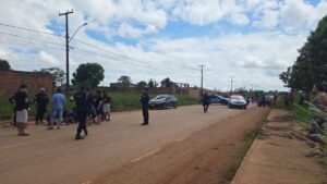 Polícia Militar liberta vítimas em cárcere, recupera veículo roubado e prende suspeitos