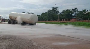 Vazamento de CO2 em caminhão mobiliza Corpo de Bombeiros na BR-364 em Porto Velho