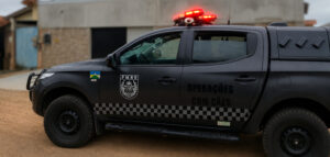 CERCO contra facção em Ji-Paraná termina com armas, munições e carro roubado apreendidos