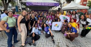 Cláudia de Jesus participa da abertura da Tenda Lilás ao lado da ministra Márcia Lopes