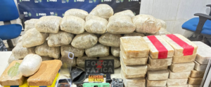 Força Tática apreende 82 kg de drogas, pistola e munições durante operação contra o crime organizado