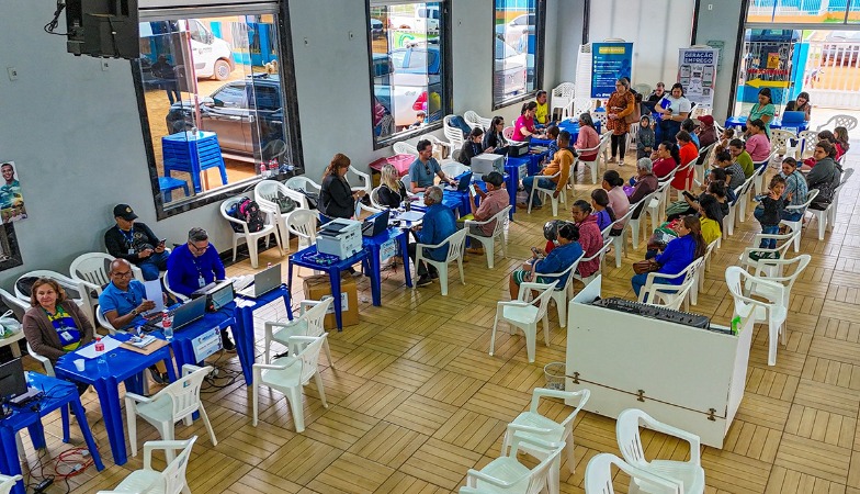 Moradores de União Bandeirantes recebem o MP Itinerante no quarto dia de atendimentos