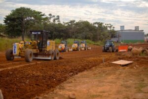 Obras de pavimentação na Linha 625 transformam rotina de moradores em Jaru
