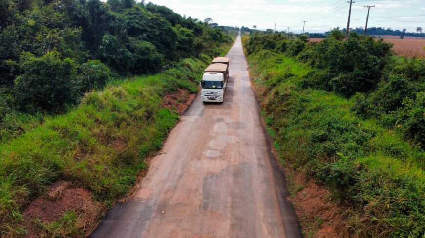 Rodovia-458 recebe manutenção asfáltica em 29 km, ampliando a segurança no acesso ao distrito de Triunfo