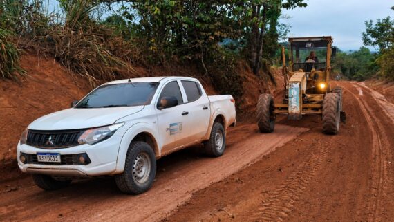 RO-387 recebe serviços de reconformação de plataforma para fortalecer a mobilidade na região de Espigão d’Oeste