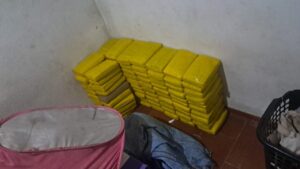 PM desmantela depósito do tráfico e apreende mais de 328 quilos de drogas em Cacoal