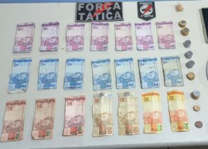 FORÇA TÁTICA PRENDE SUSPEITO POR TRÁFICO DE DROGAS