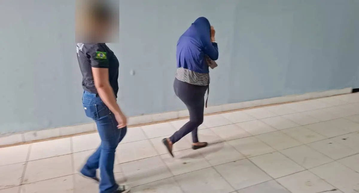 Mulher é presa por tentar levar drogas ao Urso Panda
