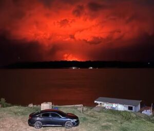 Céu avermelhado em Rondõnia — Foto: Reprodução Redes Sociais