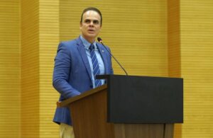 TCE-RO mantém rejeição das contas de Alan Queiroz e reduz multa após afastar duas irregularidades