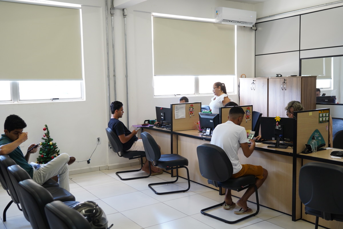 Procurando emprego? Saiba como acompanhar as vagas disponíveis