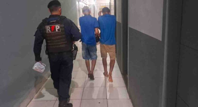 Dupla é presa com cocaína e crack durante ação do 1º BPM em Porto Velho