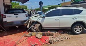 Grave acidente deixa passageira ferida em Porto Velho