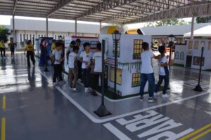 Com atividades lúdicas e interativas, Detranzinho aproxima população da segurança no trânsito