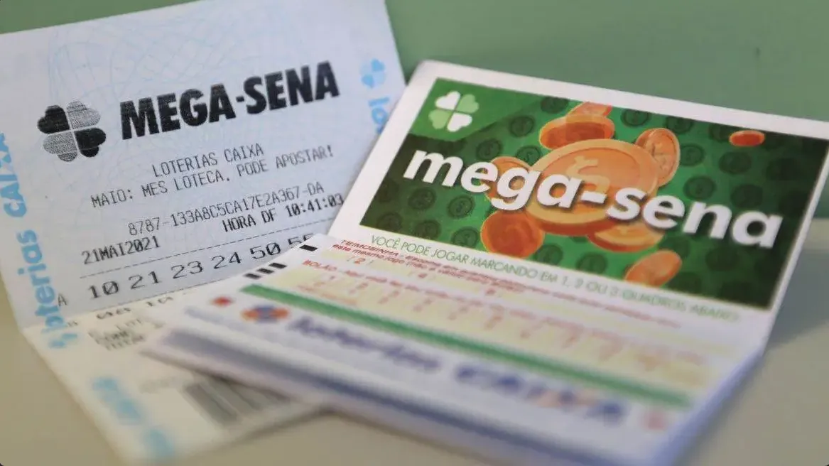 Aposta simples, com seis números marcados, custa R$ 6  • Tânia Rêgo/Agência Brasil