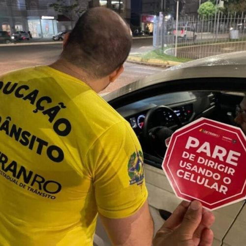 Mais de 2,3 mil infrações por uso de celular na direção são registradas pelo Detran-RO em 2023