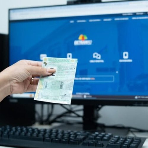 Detran-RO tem mais de 5 mil CNHs aguardando retirada e convoca usuários a buscarem seus documentos
