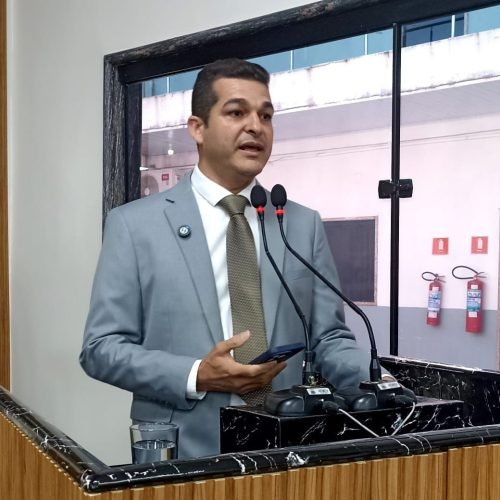 Vereador Adalto defende emancipação dos distritos e reforça apoio à PLP 137/2015 em sessão da Câmara