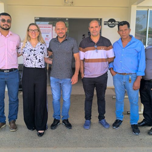 Vereador Adalto de Bandeirantes participa de reunião com moradores das Linhas F e 29 afetados pelo alagamento do Rio Madeira