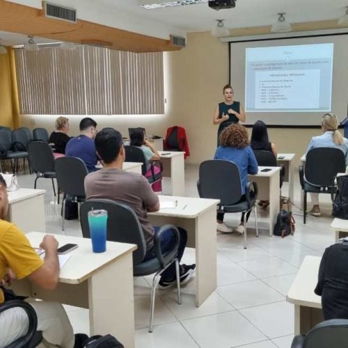 Servidores do Detran-RO participam de curso de Libras para atendimento ao público