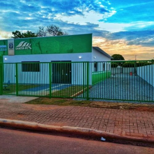 Governo de RO entrega novo escritório local da Emater-RO em Itapuã do Oeste revitalizado e modernizado