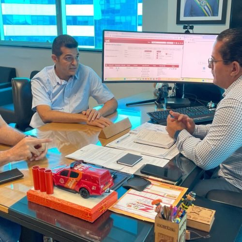 Vereador Adalto busca melhorias na segurança dos distritos de Porto Velho em reunião com secretário da SESDEC.