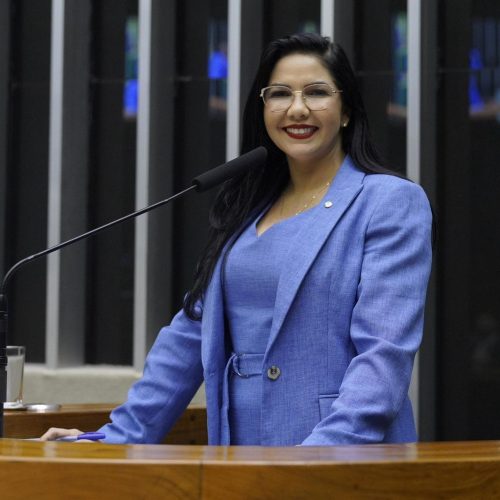 Marina Silva cede a pressão, após ser questionada por Cristiane Lopes e avança com pavimentação da BR-319