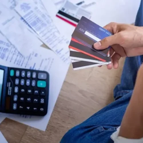 Limpa Nome: consumidor pode negociar dívidas em qualquer agência dos Correios até dia 29