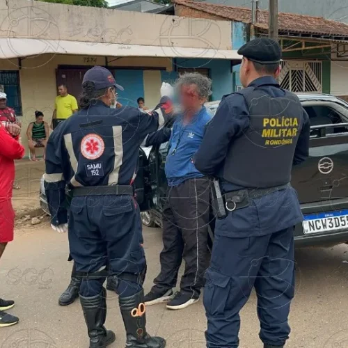 Motorista embriagado destrói muros, causa acidente e é preso em Porto Velho